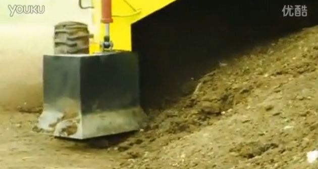 有機肥生產(chǎn)線生產(chǎn)設備翻堆機