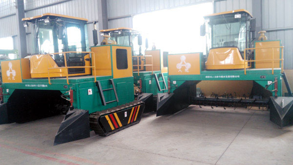 地面行走式翻堆機(jī)有哪些優(yōu)勢(shì)？