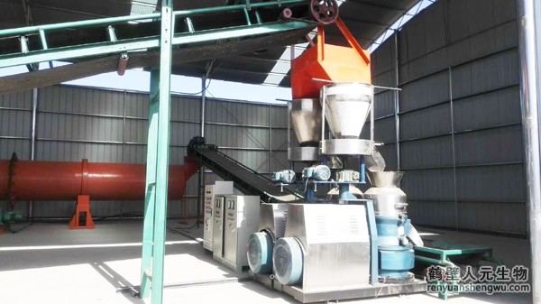 1-3萬(wàn)噸雙輥擠壓造粒機(jī)生產(chǎn)線一套設(shè)備下來(lái)需要多少錢(qián)